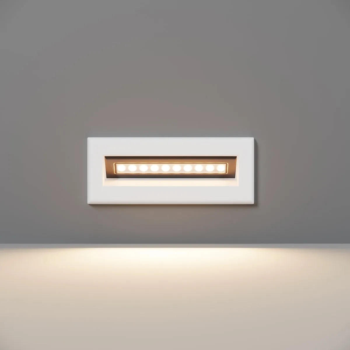 O045SL-L5W3K Светильник Outdoor 3000K 60.0° IP 65 Металл LED Белый