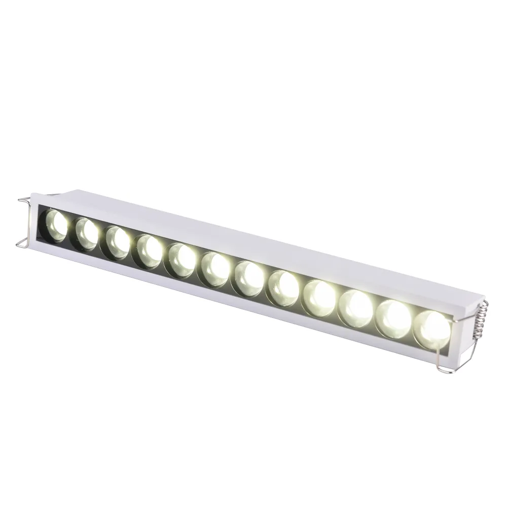 ST762.542.12 Св-к встр. белый LED 1*12W 4000K 1 200Lm Ra 90 24° IP20 L240xW30xH36 170-240V